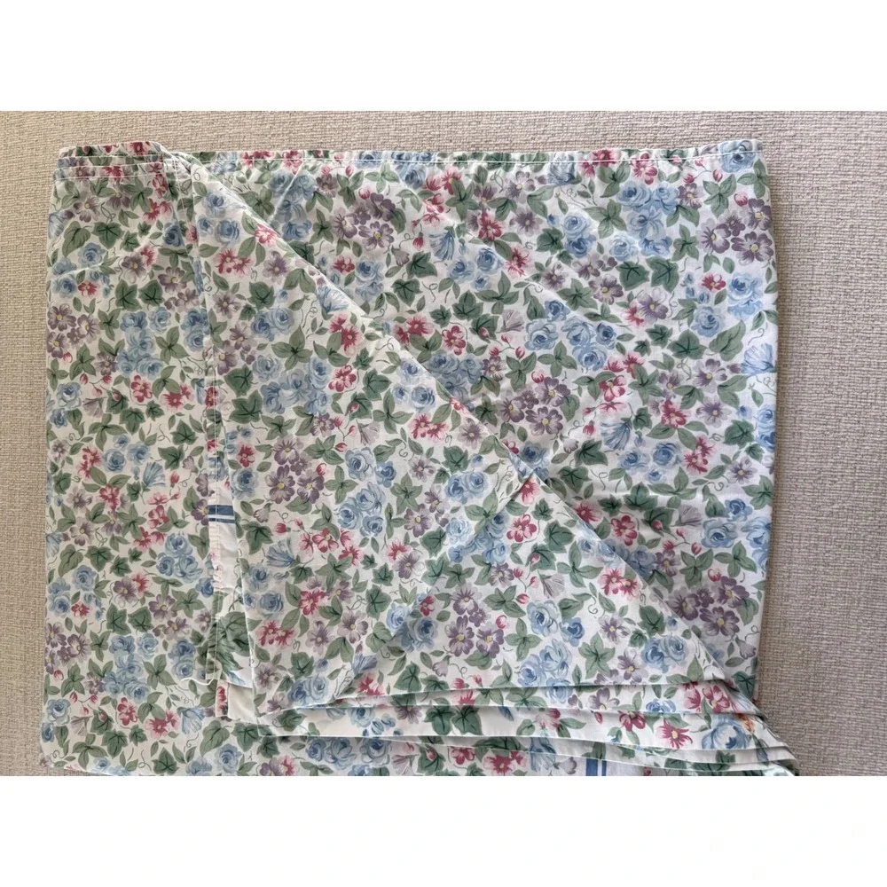 Vintage Dan River Percale Queen Flat Sheet White Blue Pink Floral Cottage